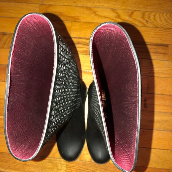 Sold - Picture 3 of 7